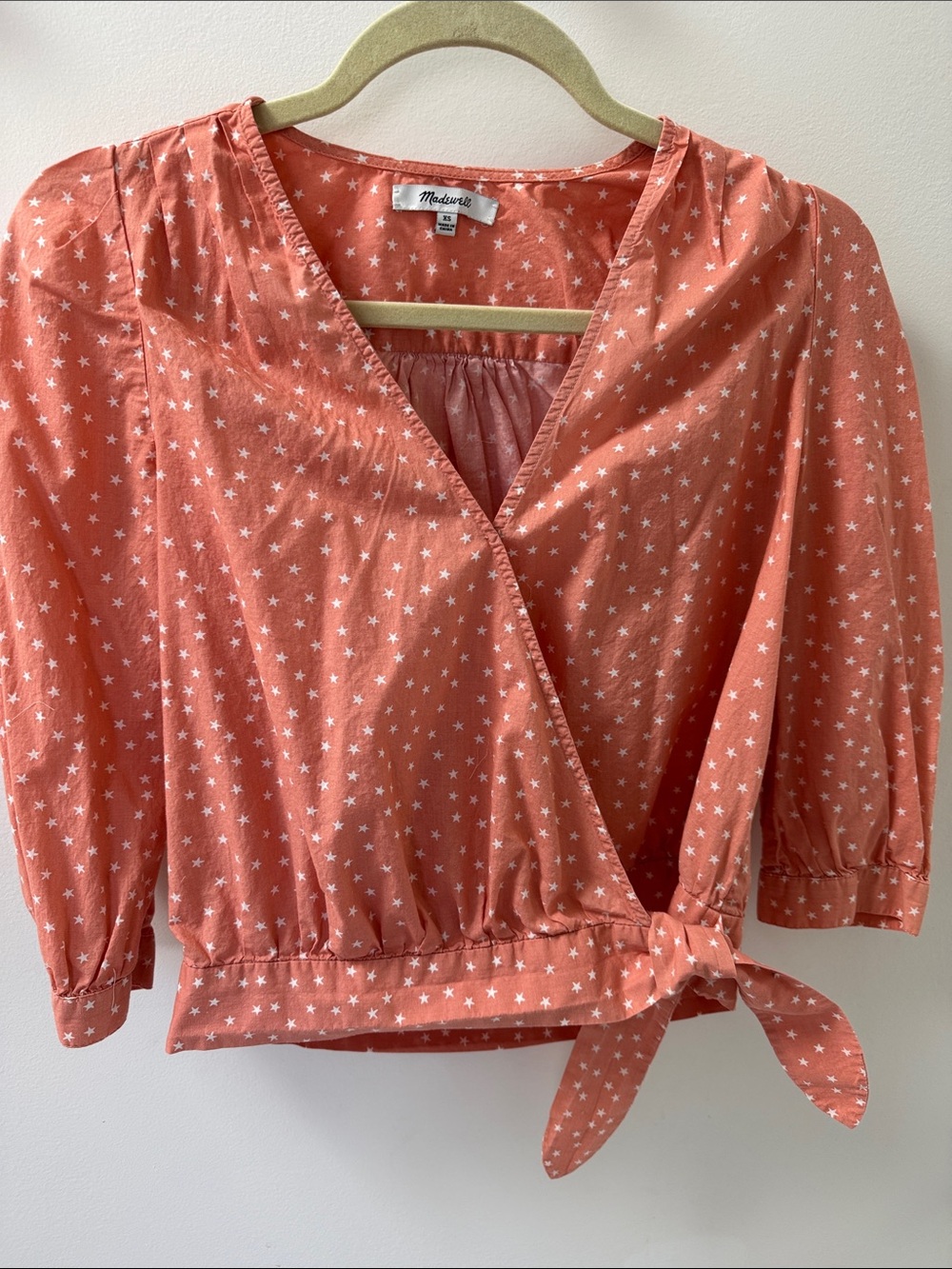 Madewell XS Peachy Coral Wrap Top with White Star Print